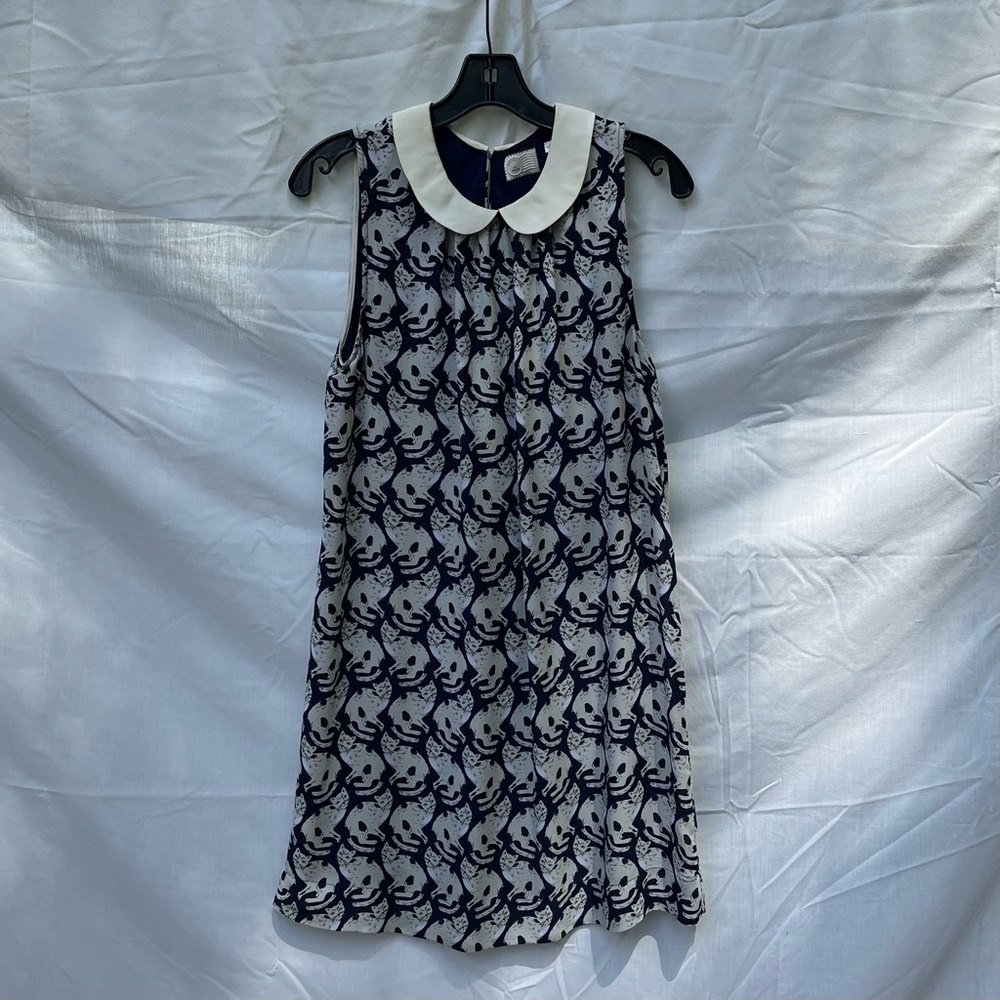 Sleeveless Dress with Peter Pan Collar and Cat Print